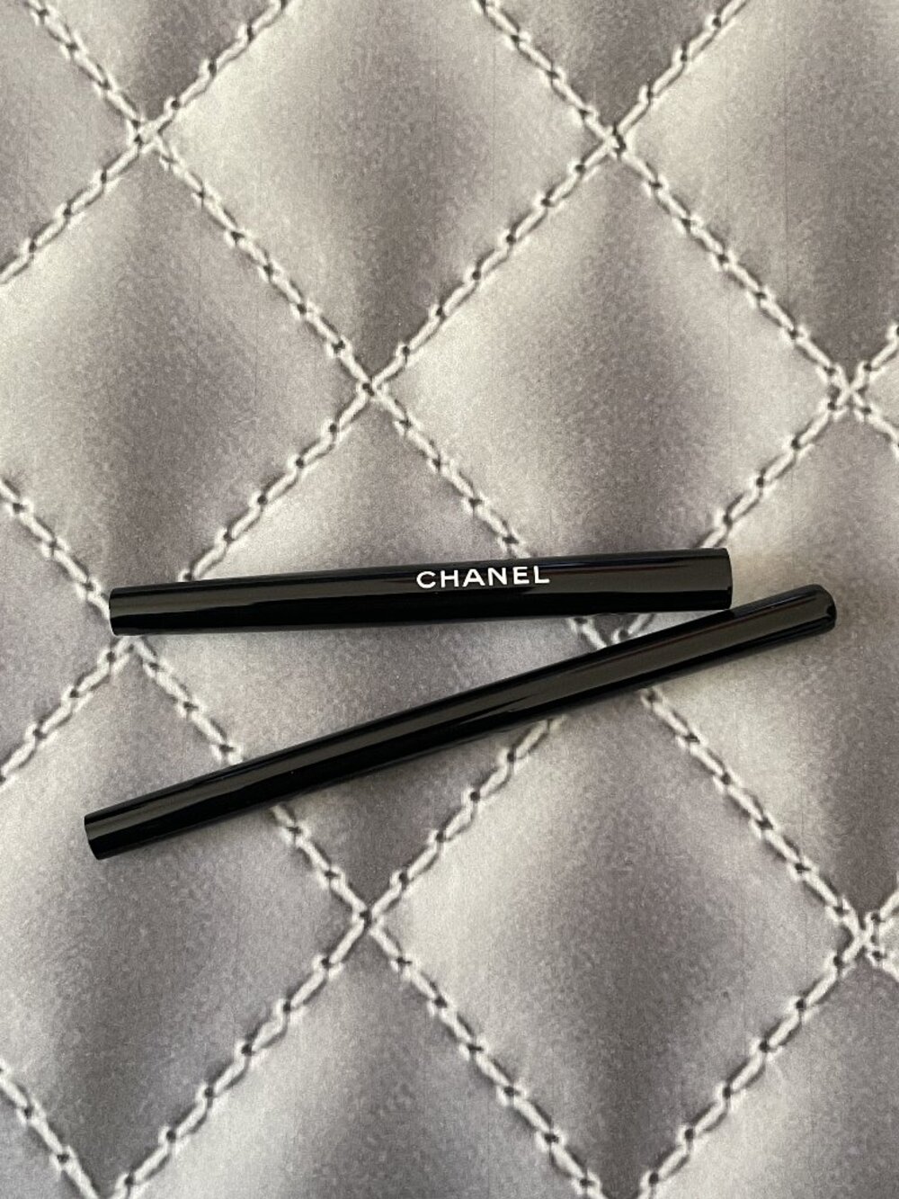CHANEL Retractable Makeup Brush Travel Size MINT